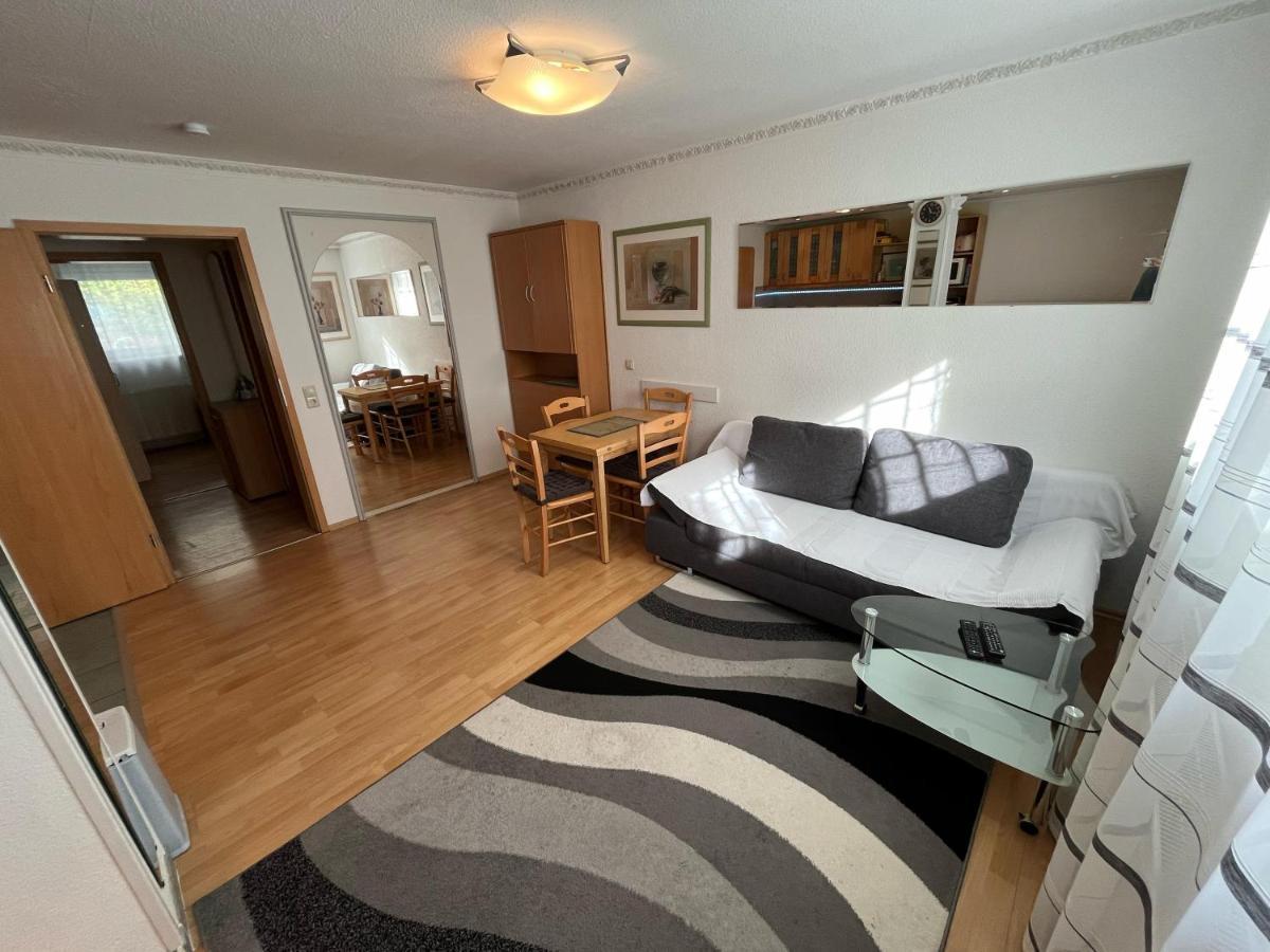 Ruhige Geraeumige Wohnung Pforzheim Bagian luar foto